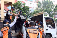 Apel Penertiban Bulan Tertib Parkir Dipimpin Wali Kota Arifin, Puluhan KR2 Diangkut ke Truk, Belasan PKL Digebah