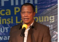 Forum Martabat Guru Pertanyakan Ujuk-Ujuk Thomas Amirico Main Rolling Kepsek