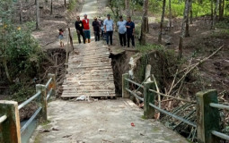 Pemkab Pesawaran Gercep Bangun Jembatan Putus di Sukabanjar Gedongtataan