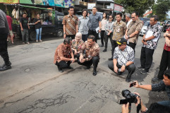 Gubernur Jateng Dorong Daerah Lakukan Peremajaan Jalan Usai Lebaran