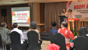 Agustina Programkan Beasiswa Sekolah Swasta di Semarang