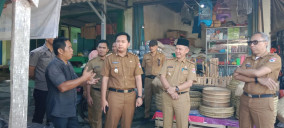 Wakil Bupati Mesuji Sidak PKL di Pasar Simpang Pematang