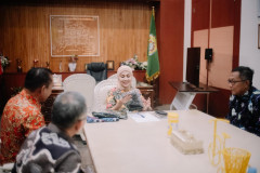 Bupati Kendal Dorong Batik Karya Anak SLB Surya Gemilang Berkembang