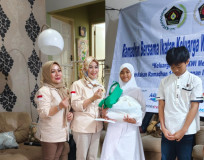 Gapai Keberkahan di Bulan Ramadhan, Keluarga Besar IKWI Berbagi Kebahagiaan Bersama Anak Yatim