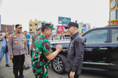 Pemprov Lampung dan Brigif 4 MAR/BS Salurkan Bantuan Kemanusiaan untuk Korban Gempa Myanmar