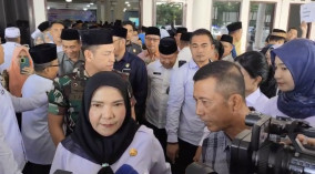 Pesan Wali Kota Eva CJH Bandarlampung Saling Bantu Satu Sama lain
