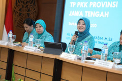 PKK Jawa Tengah Ajari 35 Ketua PKK se- Kabupaten/kota Pelatihan Public Speaking