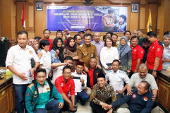 Jateng Keluarkan 3 Program untuk Buruh Jelang May Day: Daycare, Koperasi, dan Transportasi