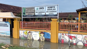 Daerah Pesisir Jadi Langganan Rob, Anggota Dewan Minta Bupati Kendal Cari Solusi