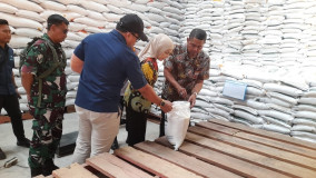 86 Ribu KPM segera Terima Bantuan Beras, Bupati Kendal Cek Kesiapan Bulog