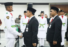 Gubernur Kukuhkan Paskibraka Jateng 2025, Minta Jadi Agen Cinta Tanah Air