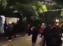 Massa Geruduk Rumah Puan Maharani Dini Hari di Menteng, Jakpus