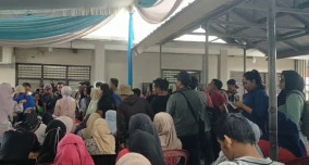 Ratusan Tenaga Honorer Kecewa, Surat Kesehatan Tak Kunjung Keluar