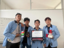 Tim FIK UBL Raih Juara dan Best Presentation di TeknoCom International Competition 2025