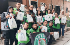 Puluhan Warga dan Komunitas Ojol Tunarunggu Senang Dapat ABD dari Sudinsos Alat Ini Sangat Bermanfaat Terima Kasih pak Gubernur dan Kadis Sosial