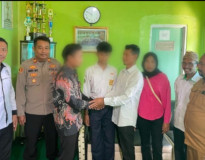Polsek Talang Padang Mediasi Kasus Guru Tampol Pipi Murid Pakai Kaki 