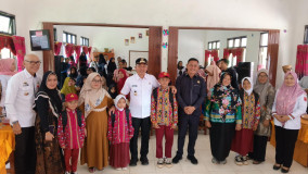 Semua Bisa Sekolah : Komitmen Parosil Mabsus Tegakkan Pemerataan Pendidikan di Lambar