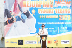 Nadirsyah Buka Kejuaraan Panjat Tebing Lampung Tahun 2025 di Tubaba