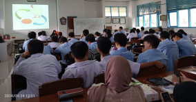 Tim FSM Undip Beri Pelatihan Sistem Reproduksi Aves kepada  Siswa SMA Kristen YSKI Semarang