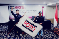 Demokrasi Terjaga, Foto Jurnalistik Berdaya! Tahniah Dido-Galih, Ketum-Sekjen Baru PFI