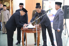 Lantik 7 Pejabat Eselon ll, Parosil Mabsus : Jangan Terjebak Zona Nyaman, Tanggung Jawab Pejabat Kini Lebih Berat