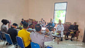 Ajak Ciptakan Kamtibmas, Kapolres Anjau Silau Bersama MPAL Pesawaran