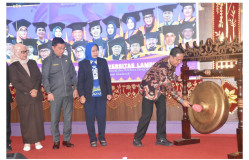 Ketua Komisi V DPRD Provinsi Lampung Hadiri Gelar Wicara Guru Besar FKIP Unila Dies Natalis ke-58