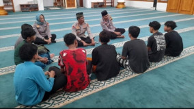 Selama Ramadhan, Polres Depok Bina Remaja yang Terjaring Tawuran  Ikuti Pesantren Kilat