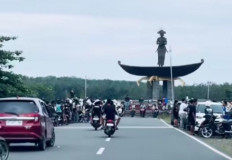 Nyore Puasa, Anak Muda Adu Modifikasi dan Kebut di Kota Baru