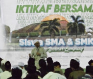 Gubernur Lampung Mirza Itikaf Bersama 330 Pelajar SMA/SMK