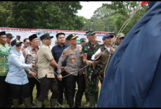 Prabowo Kick Off 138 Km Pagar TNWK, Warga dan Gajah Liar Bakal Damai Berdampingan