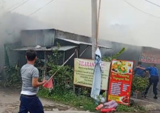 Diduga Regulator Gas Bocor, Rumah Makan Pindang Pegagan di Sultan Agung Ludes Terbakar