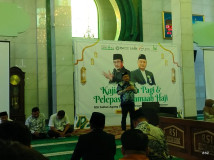 Bersama Ustadz Yusuf Mansur, Dirut RSI Sultan Agung Semarang Lepas 8 Pejuang Medis ke Baitullah
