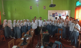  Tambah Skill Siswa SMK, Tim PkM USM Beri Pelatihan Jaringan Kabel UTP