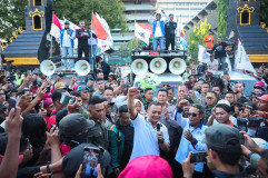 Gubernur Luthfi Temui Massa May Day, Janjikan Solusi Konkret bagi Buruh Jateng