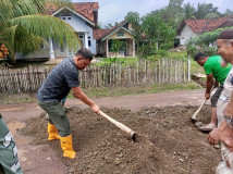 Dari Tunas Asri hingga Tirta Kencana, Wabup Tubaba Pimpin Perbaikan Jalan
