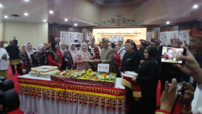 Gubernur Lampung Rahmat Mirzani Djausal Hadiri HUT ke-344 Kota Bandarlampung, Tunjukkan Sinergi dengan Wali Kota Eva Dwiana
