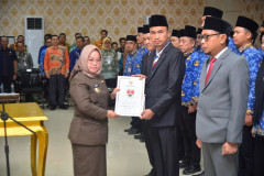 Bupati Elfianah Lantik 17 Pejabat Pemkab Mesuji