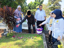Hormati Jasa Pendiri Fakultas, FH USM Gelar Ziarah di Dies Natalis Ke-39