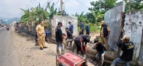 Drainase Dibongkar, Aliran Air di Gunung Pala Kembali Normal