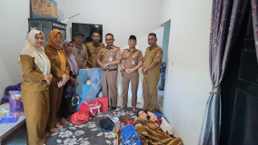 Pemkab Mesuji Kunjungi dan Salurkan Bantuan kepada Pasien Tumor Pasca Operasi