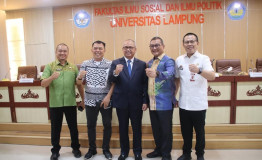 Sekda Tubaba Hadiri Promosi Doktor Sekda Tulang Bawang, Dorong Penguatan SDM Aparatur