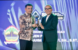 Ekonomi Jateng Melesat Salip Nasional, Ahmad Luthfi Sabet Penghargaan Impactful Leadership