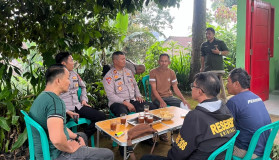 Kapolsek Pulau Panggung Gelar Ngobarmas di Ulu Belu, Serap Aspirasi Warga dan Salurkan Bingkisan