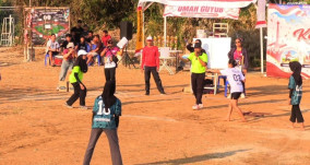 Main Kasti Sambil Berbagi: Omah Guyub Lasem Viralkan Olahraga Tradisional demi Misi Kemanusiaan