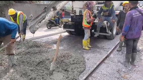kontraktor proyek diduga mengerjakan perkerasan beton (rigid pavement) sejak Agustus lalu tanpa terl