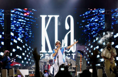  KLa Project Buka Pintu Waktu, Ribuan Penonton Harmony of Java 2026 Terbawa Arus Nostalgia