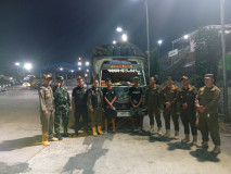Jaga Pasokan Pangan, Satpol PP Provinsi Lampung dan Satgas TNI Pantau Pengiriman Gabah di Bakauheni