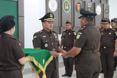 Perkuat Kinerja, Kajari Pesawaran Pimpin Pelantikan Kasi Pidum