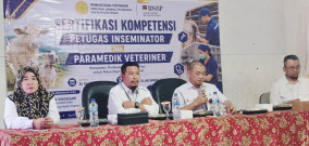 Tingkatkan Profesionalisme Petugas, Disnakeswan Tubaba Gelar Sertifikasi Kompetensi Inseminator dan Keswan